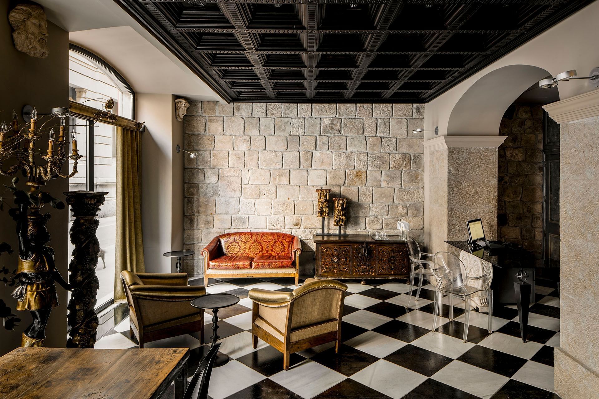 Interior of a Lobby lounge area at Barcelona Apartment