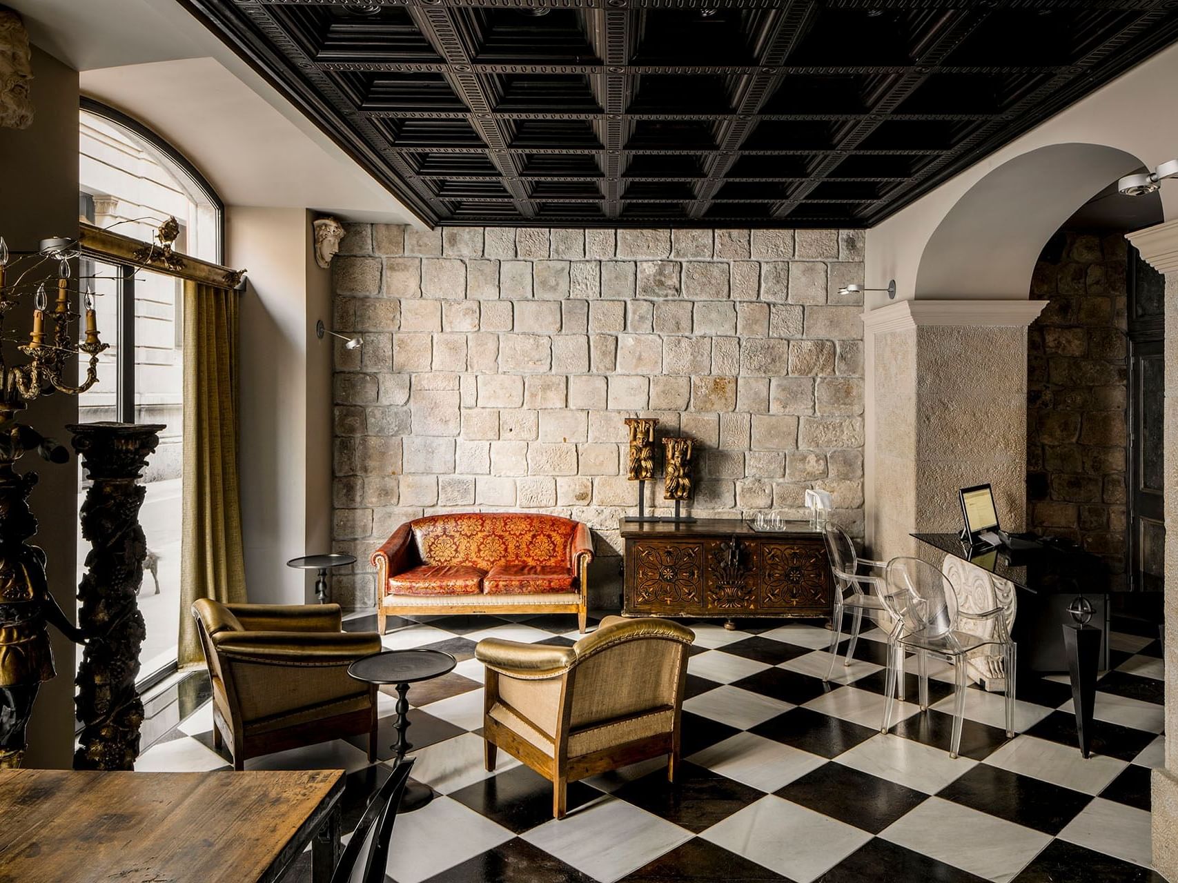 Lounge area in the hotel Lobby at Barcelona Apartment