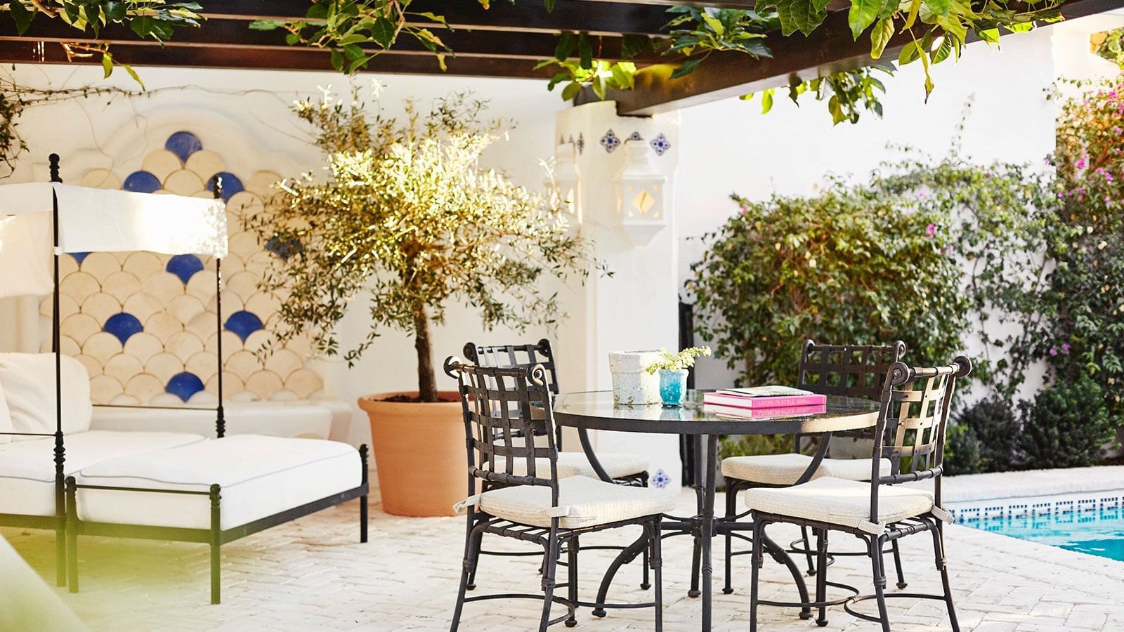 Dining area in a two-bedroom Bungalows at Marbella Club
