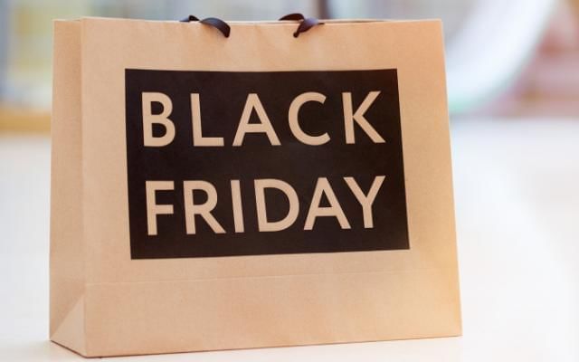 black friday shopping bag 