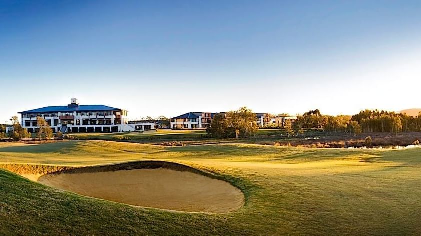 Golf ground during sunset at Mercure Kooindah Waters