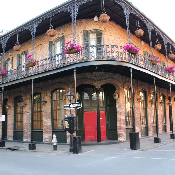 A building at the French Quarter near the hotel