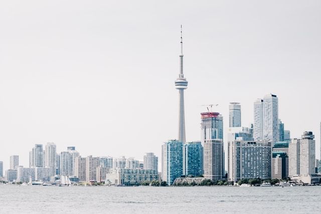 25 Awesome Things To Do In Toronto | The CN Tower | Sandman Hotel Group Blog