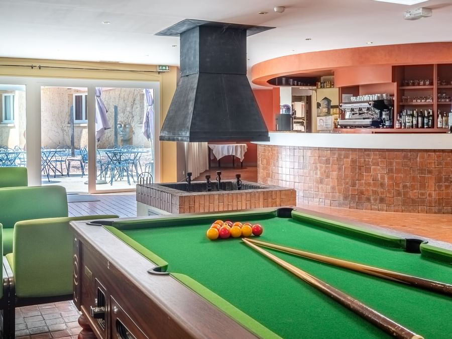 Billiards table in Hotel Causse Comtal at The Originals Hotels