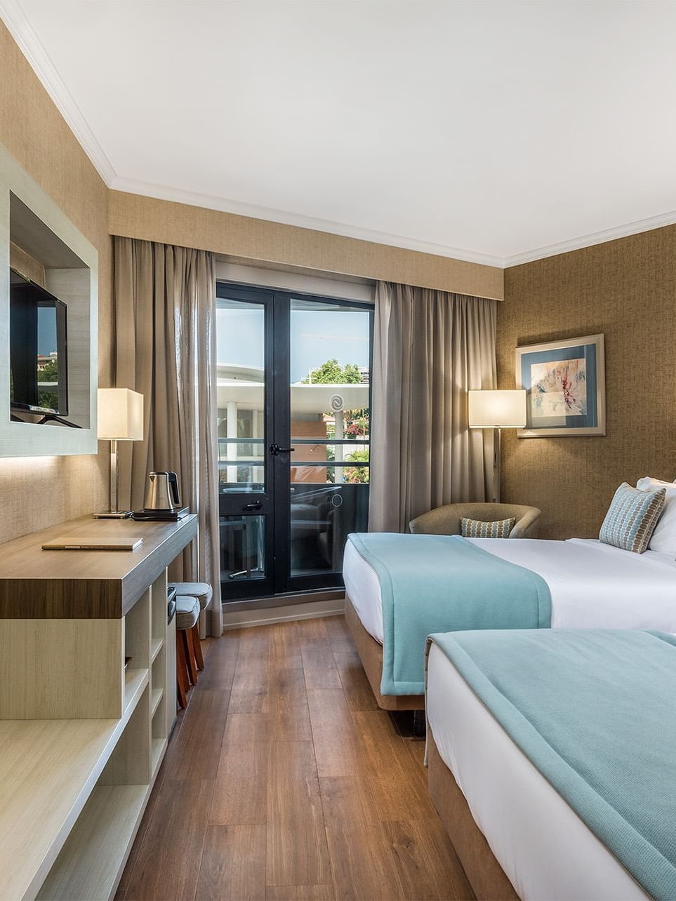 Family room with double king beds at Enotel Lido