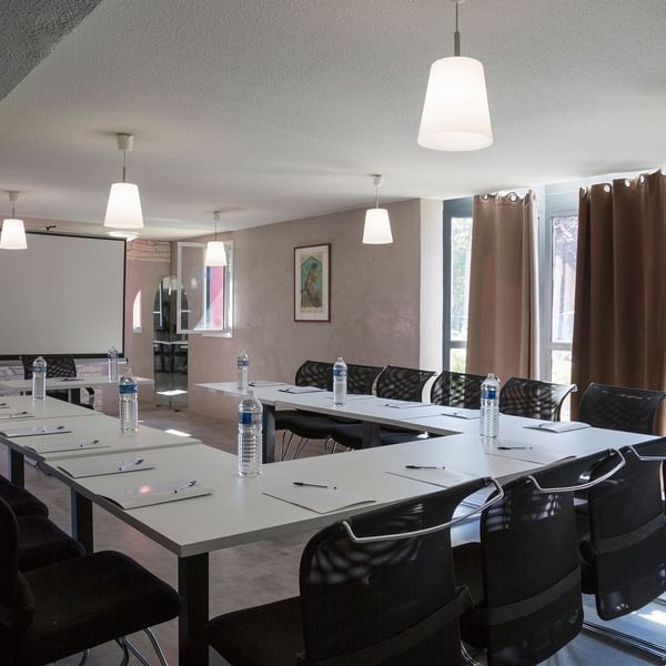 Interior of the meeting room at Originals Hotel Novella Confort