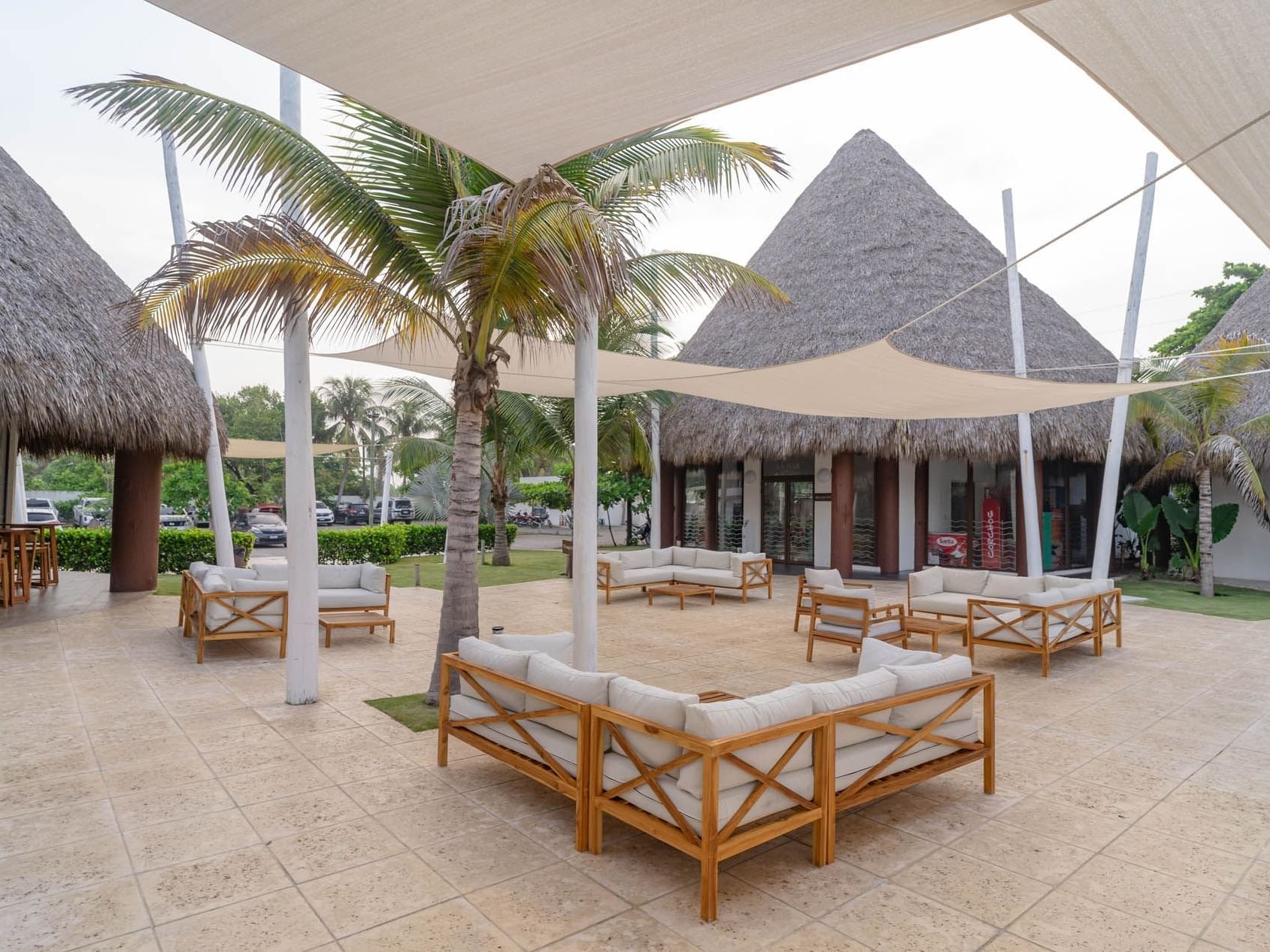 A relaxing outdoor lounge area at La Mar Monterrico