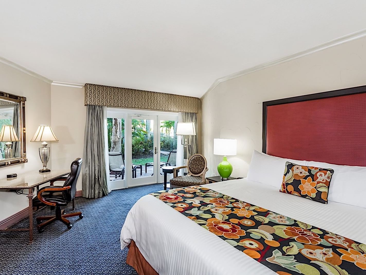 King Bed, Deluxe Room with Patio at Safety Harbor Resort & Spa