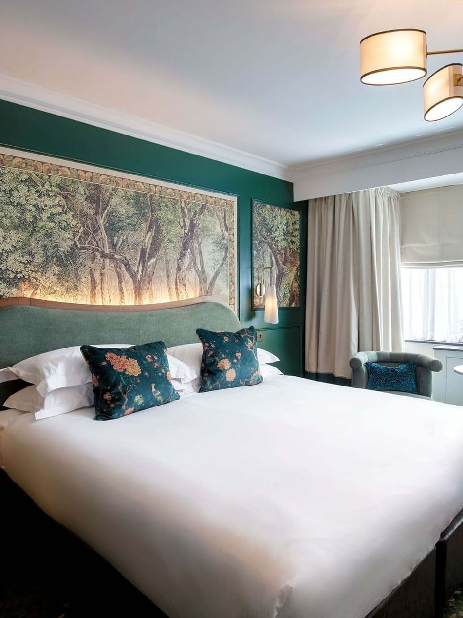 Green-themed Executive Room with elegant decor at The Capital Hotel, Apartments & Townhouse - London.