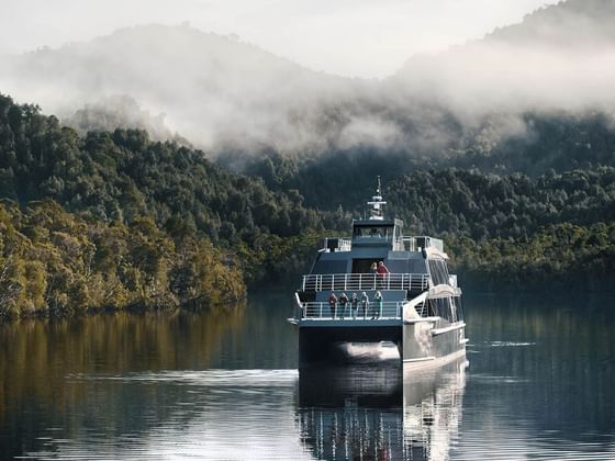 Cruise ship experience in Gordon River near Gordon River Cruise