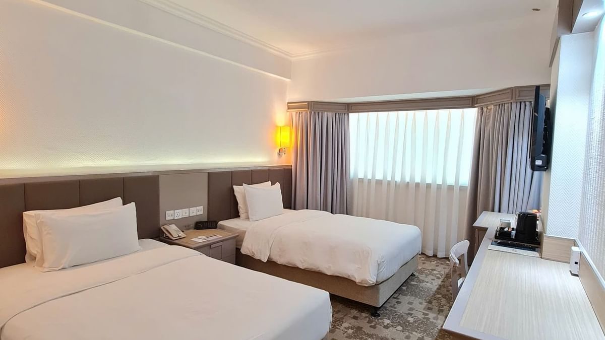 Superior Twin Room at Sunway Hotel Hanoi