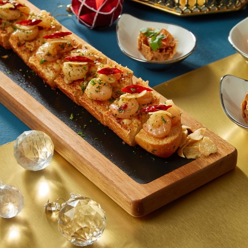 New Year's Eve 2025 Celebrations in Bangkok - Sindhorn Midtown Hotel Bangkok, Vignette Collection by IHG - New Year's Eve 2025 Pool Party