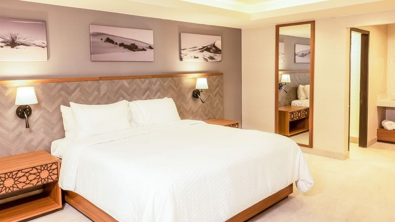 Large Bed in Double Room at Gamma Ciudad Juarez