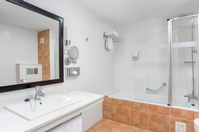 Sunset Harbour Club Two Bedroom Bathroom