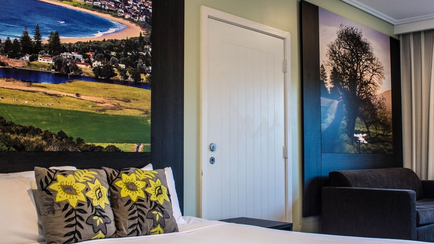 Room at Mercure Gerringoing hotels