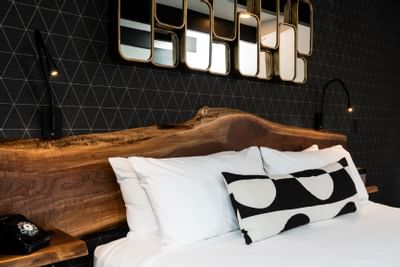Headboard details Hotel Earl