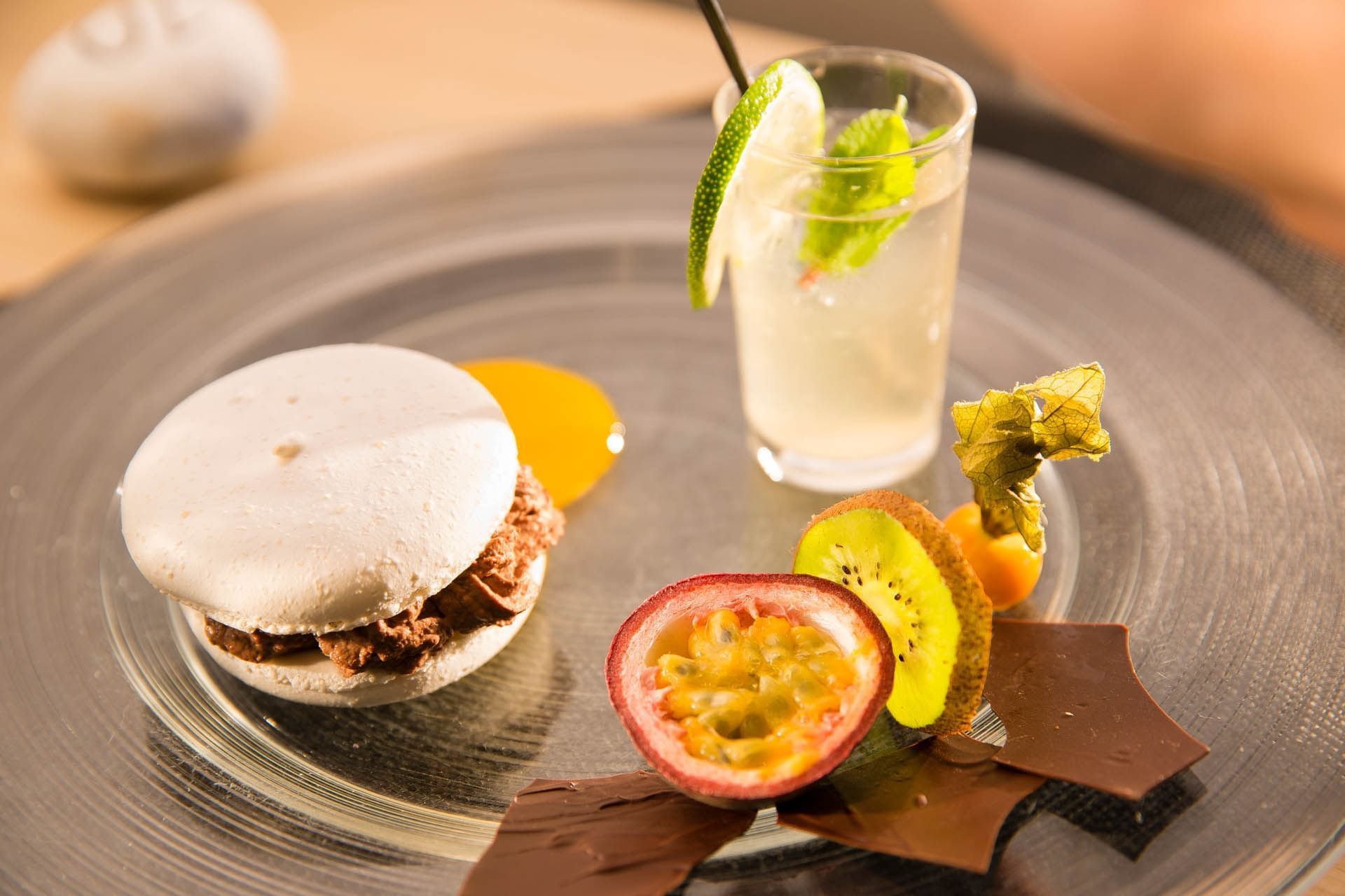 Close-up of a dessert meal with mocktails at Oceania Rennes