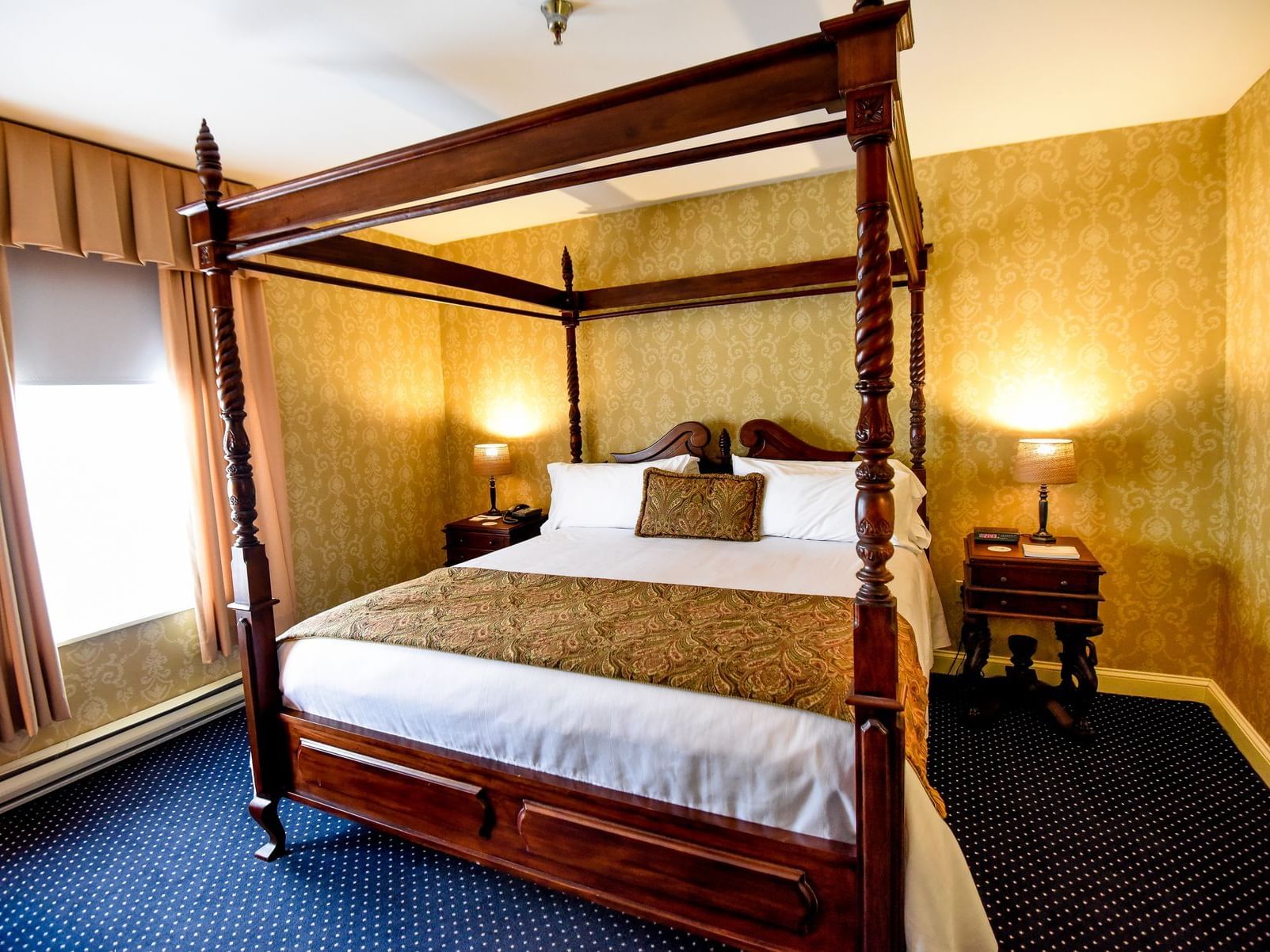 Four-Poster bed in Standard 1 King Bedroom at Inn at Saratoga