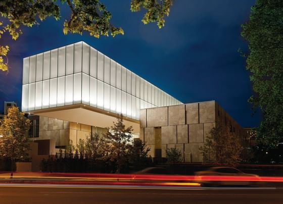 Exterior of Barnes Foundation art institute at night
