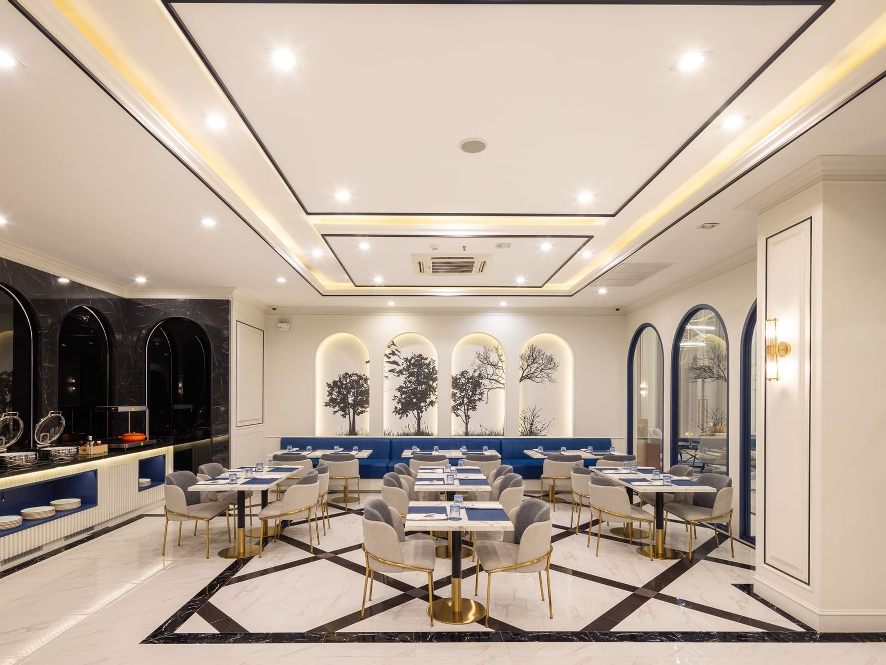 Well-arranged Silk Road Restaurant at Eastin Hotels