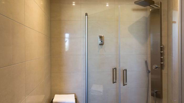 Bathroom shower at Hotel Qualys Reims-Tinqueux