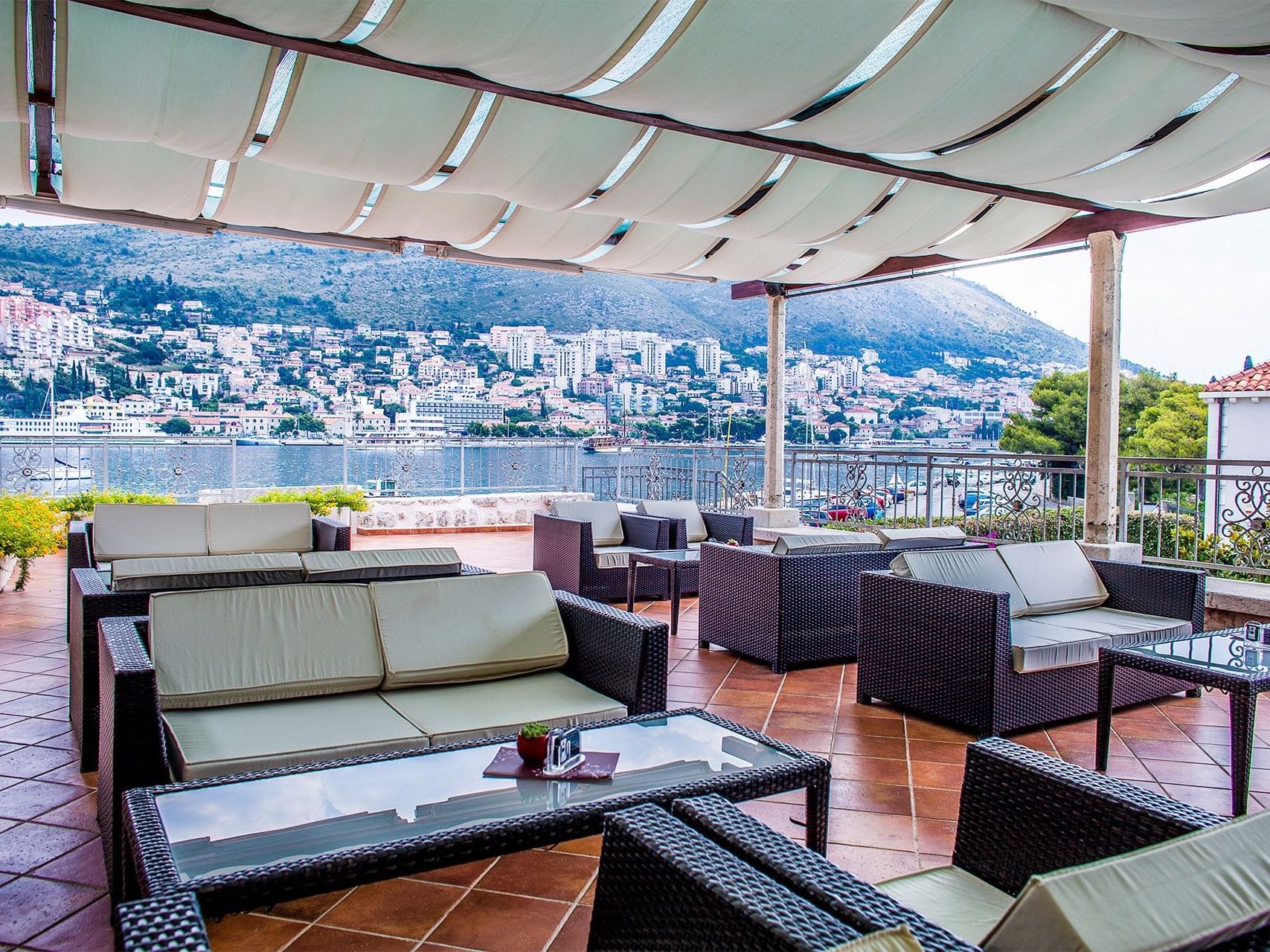 Sitting area at The Balcony in Hotel Kazbek