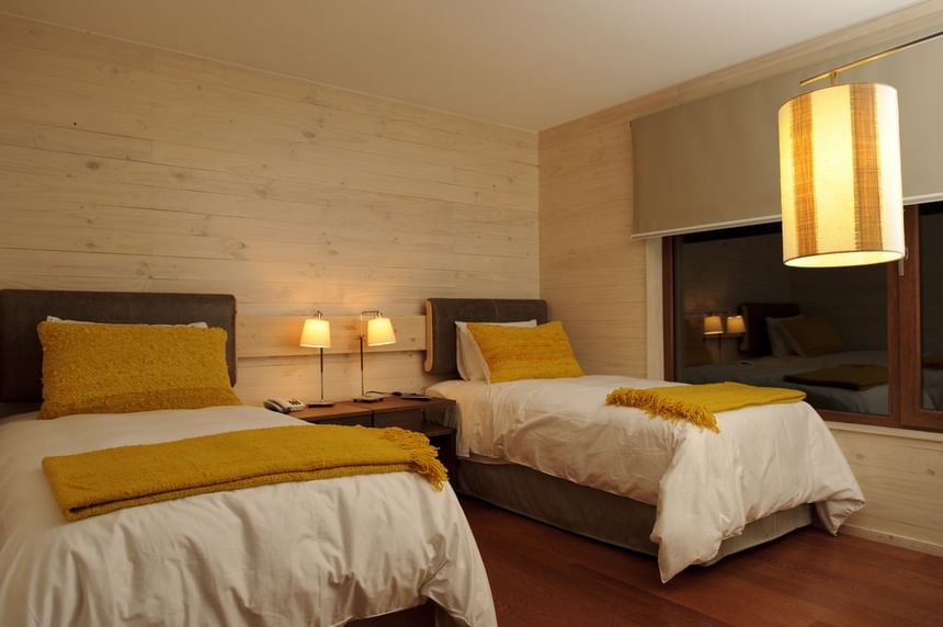 Vista de la elegante habitación doble del Hotel NOI Puma Lodge