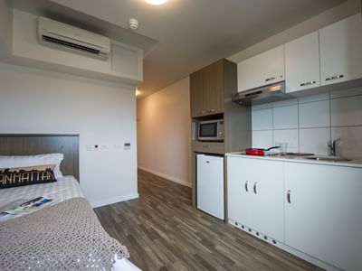 Darwin_Studio Bedroom