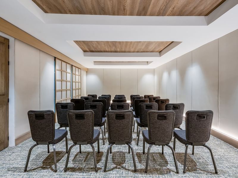 Chairs arranged neatly in Salon 3 Meeting Room at Grand Fiesta Americana