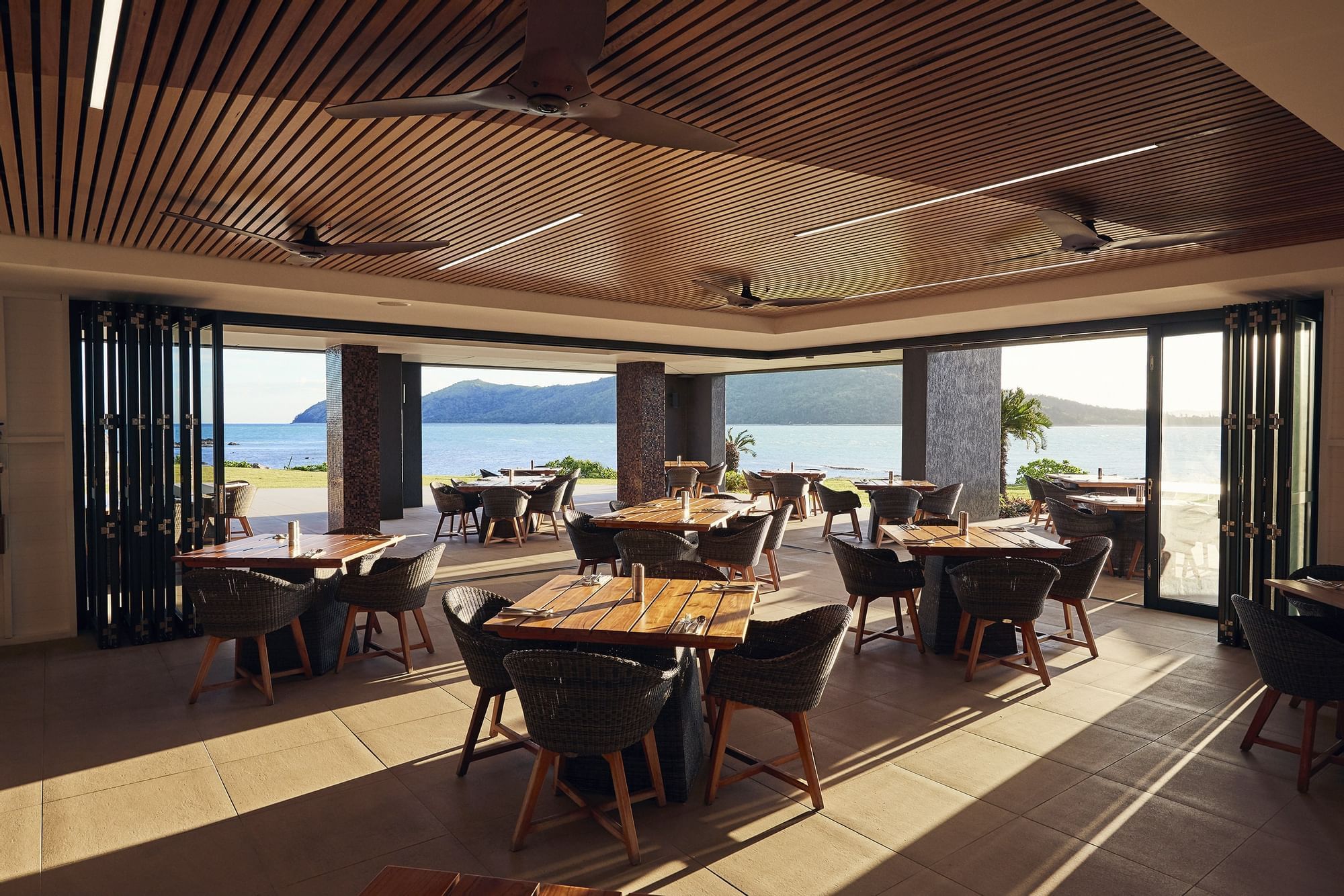 Inkstone Kitchen & Bar with sea view at Daydream Island Resort