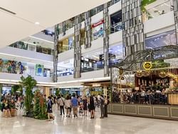 Takashimaya Saigon Centre Interior