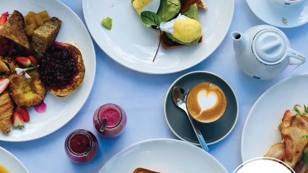 Breakfast_Towers-by-The-Bay