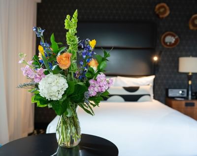 Fresh floral bouquet in a guestroom