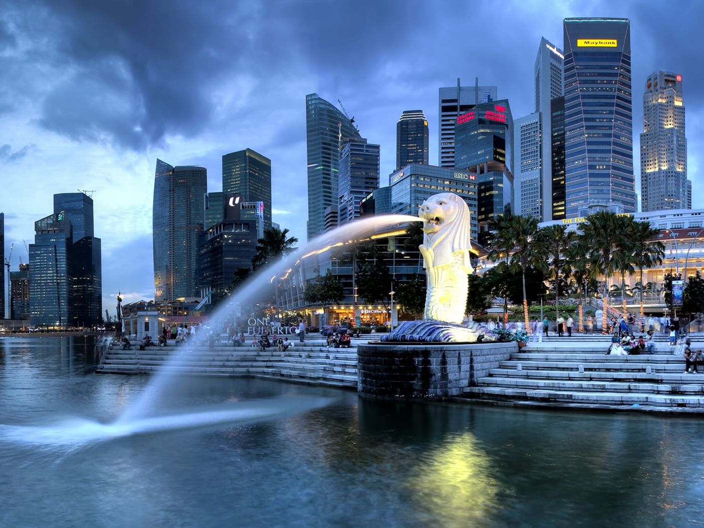 Cityscape view of Merlion near Goodwood Park Hotel