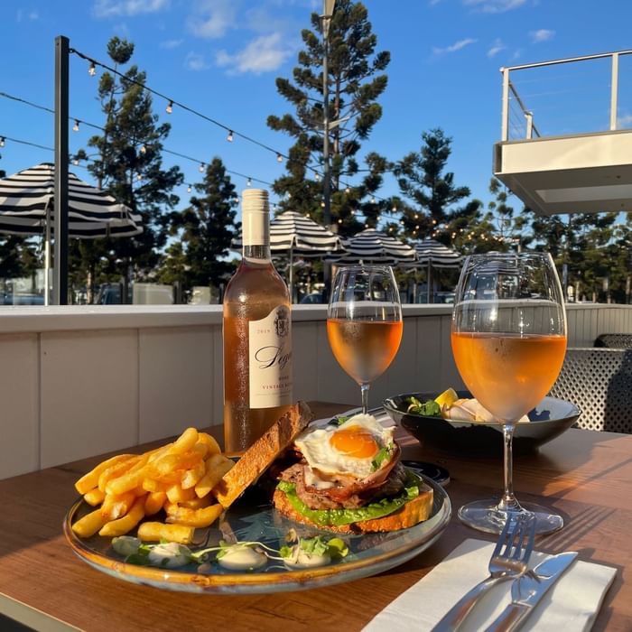 Alfresco Dining