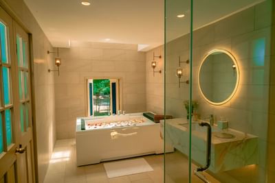 Bathtub in Pelangi spa at Pelangi Beach Resort & Spa