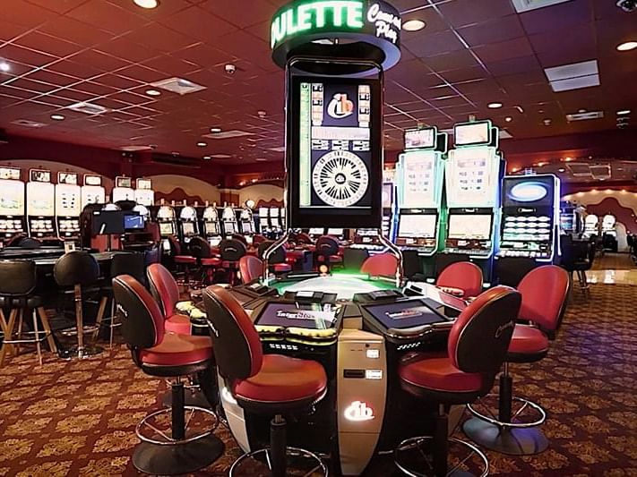 Interior view of mc-gaming lounge at Terra Nova All Suite