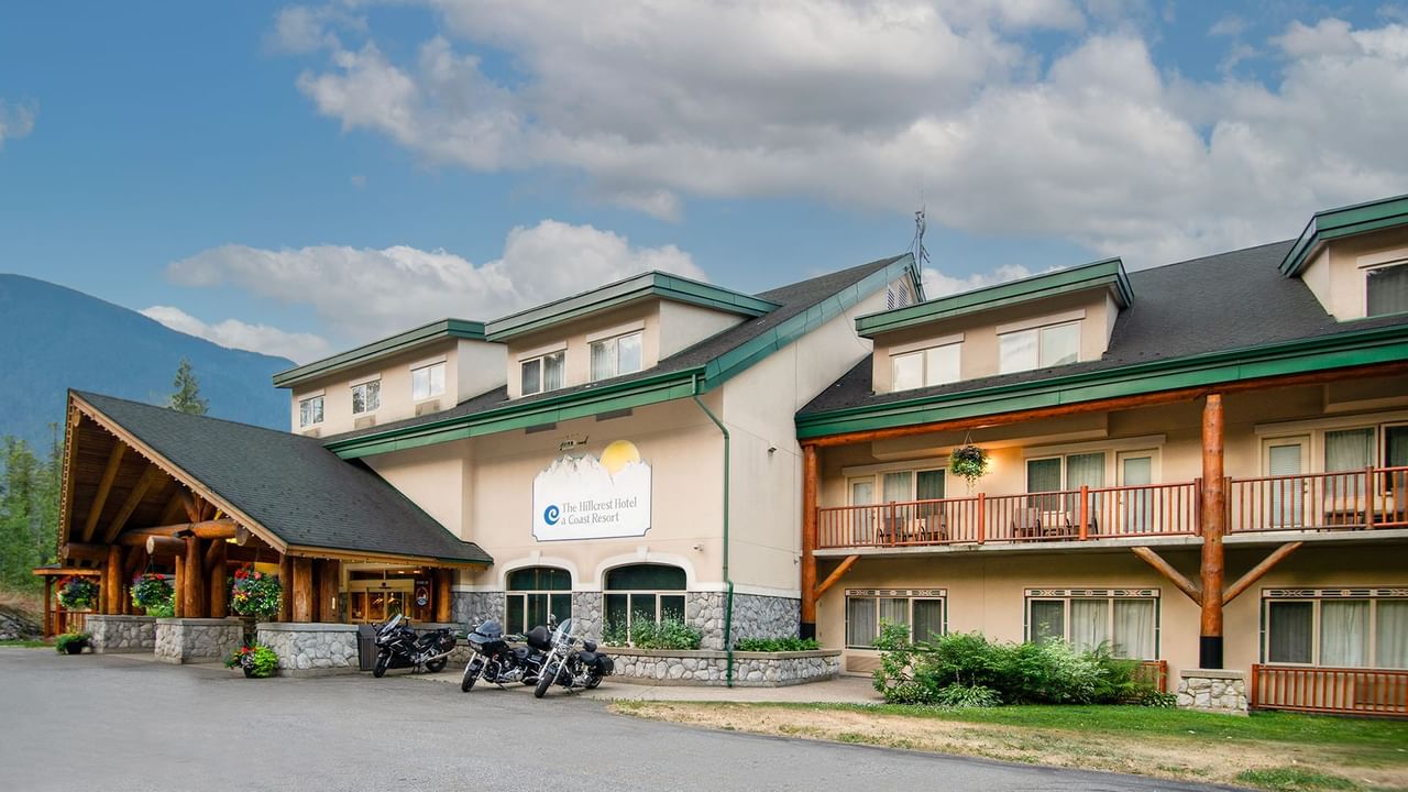 Exterior of Coast Hillcrest Hotel