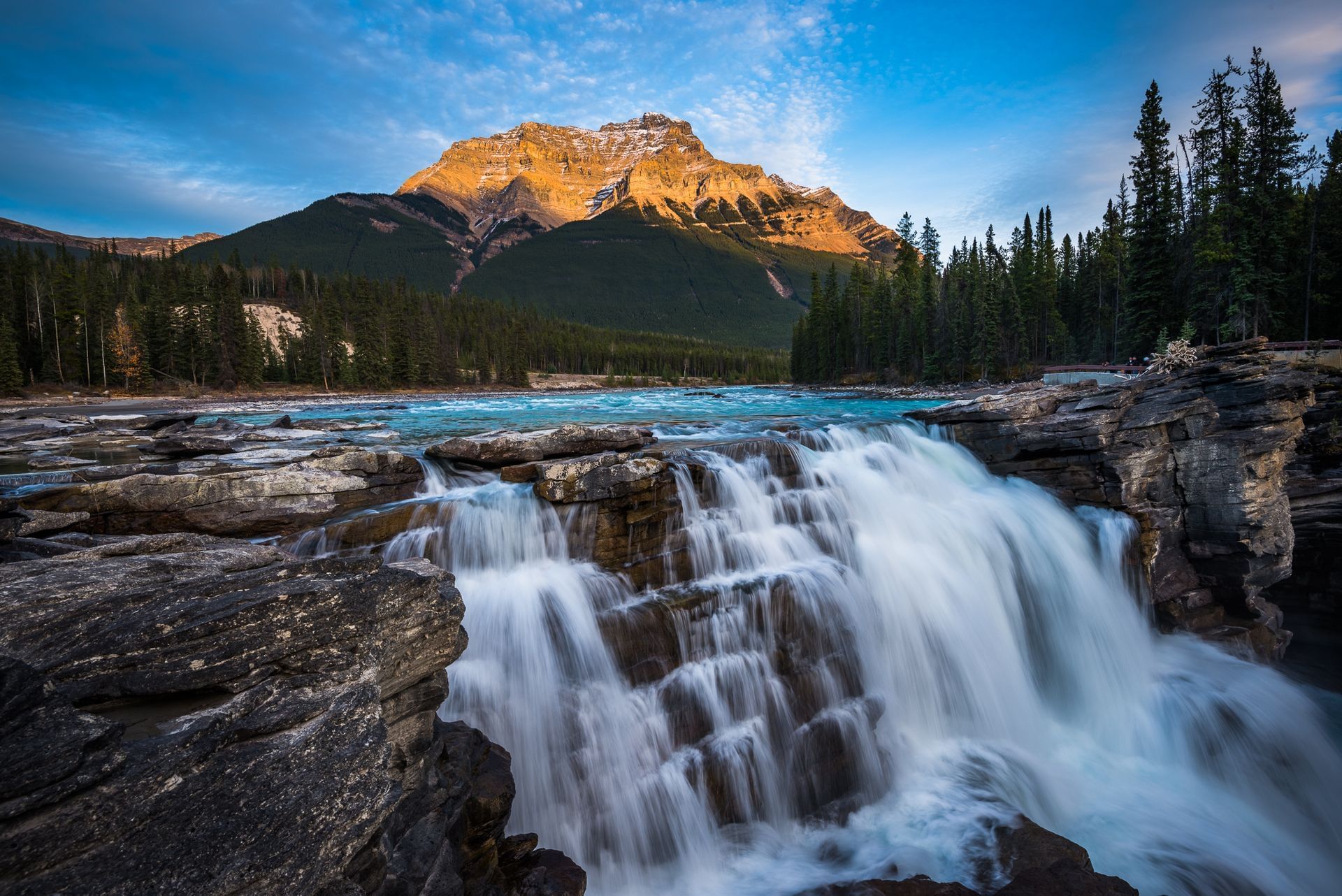 Tekarra Lodge - Waterfall(1)