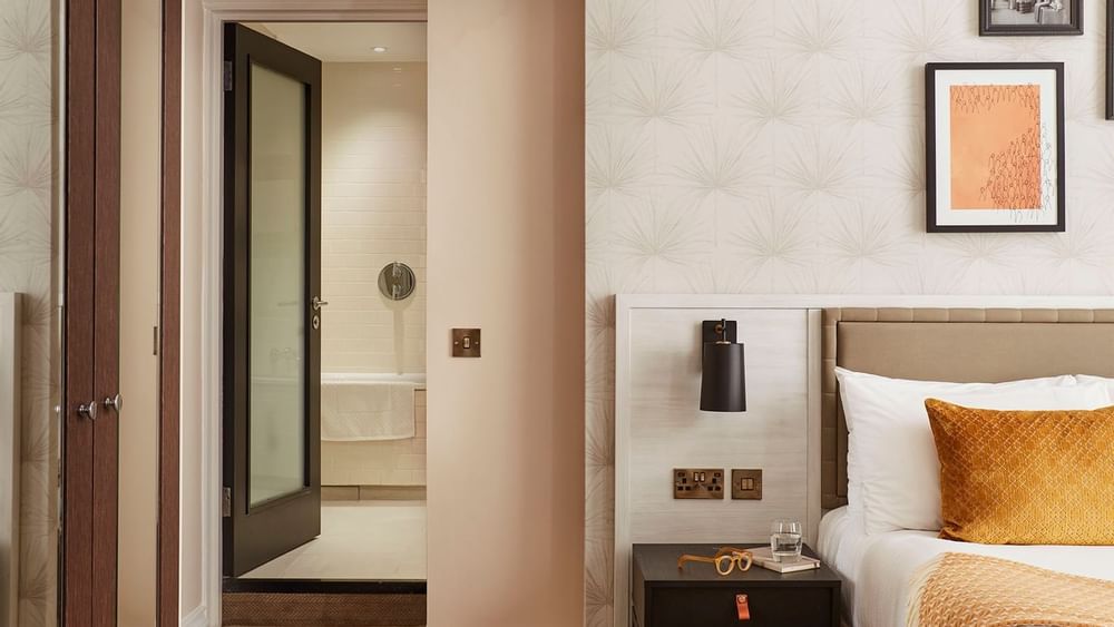 Superior Room The Clermont, Victoria Hotel