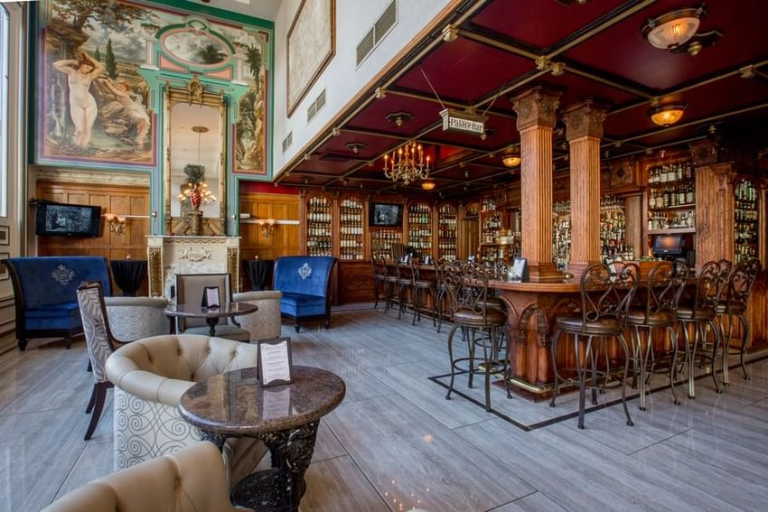 Bar interior view at Horton Grand Hotel