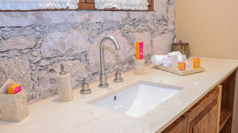 Bathroom vanity area in a room at Gamma Morelia Vista Bella
