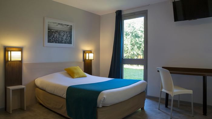 Interior of the Double bedroom at Novella Confort Nantes East