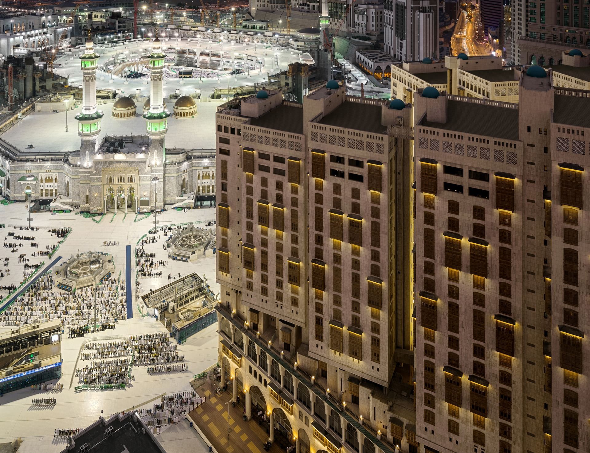 Makkah Hotel Towers 5 Star Hotel Overlooking Haram   Towers 