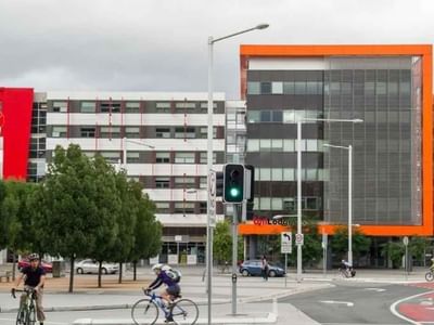 Exterior - Front of UniLodge @ ANU - Kinloch Lodge