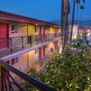 Exterior of Safari Inn, a Coast Hotel at night