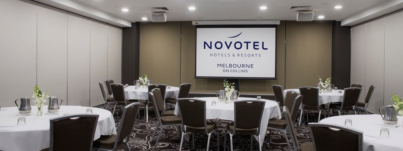 Banquet table in The Australian room 3 at Novotel Melbourne