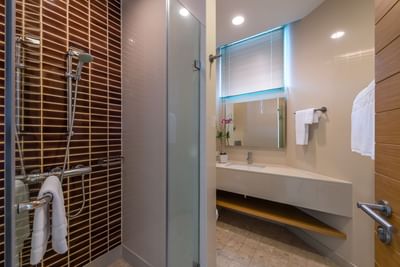 Chatrium Residence Riverside Bangkok Three-Bedroom Apartment