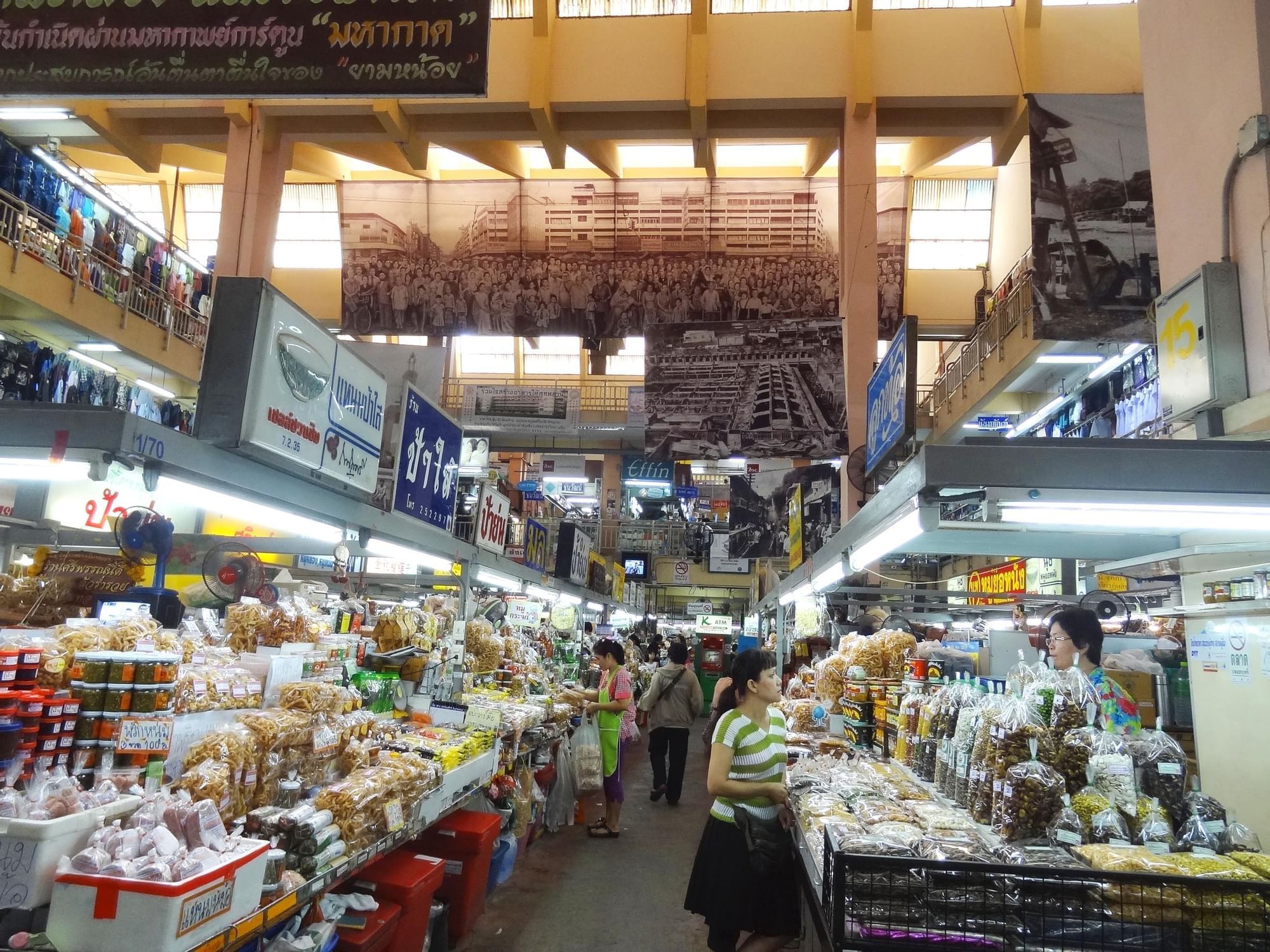 Shops selling snacks in Warorot Market near Eastin Tan Hotel Chiang Mai