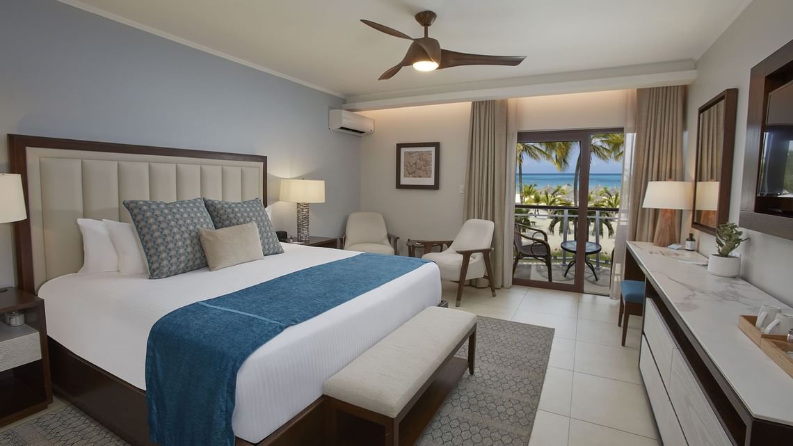 Deluxe Ocean Front Room | Manchebo Accommodation